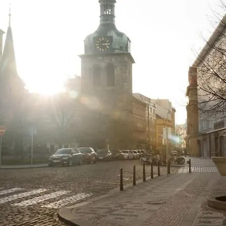 Old Town Apartman *